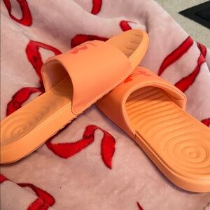 Under Armour Peach Slide Slippers